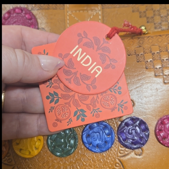 Rare Laptop Bag Chakra Embossed Tan Leather and Notebook Set - Picture 3 of 10